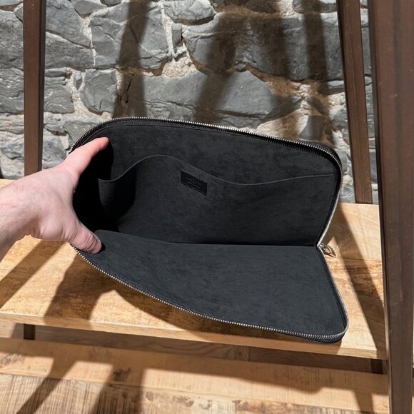 Louis Vuitton X Supreme FW17 Black Epi Logo Pochette Jour GM Pouch - Picture 13 of 16